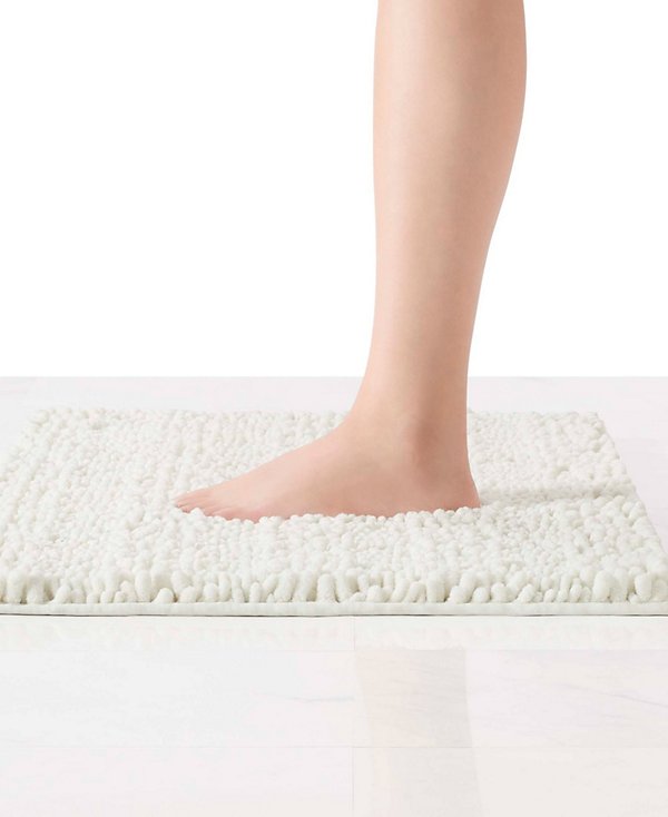 Astor Chenille Bath Mat, 20" x 34"
